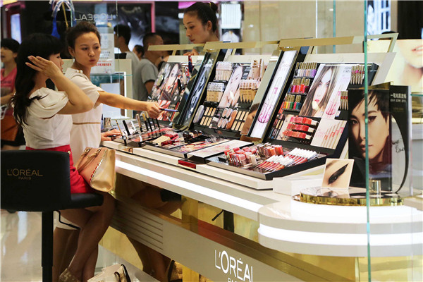 Selfies help drive L'Oreal's China sales amid a beauty craze