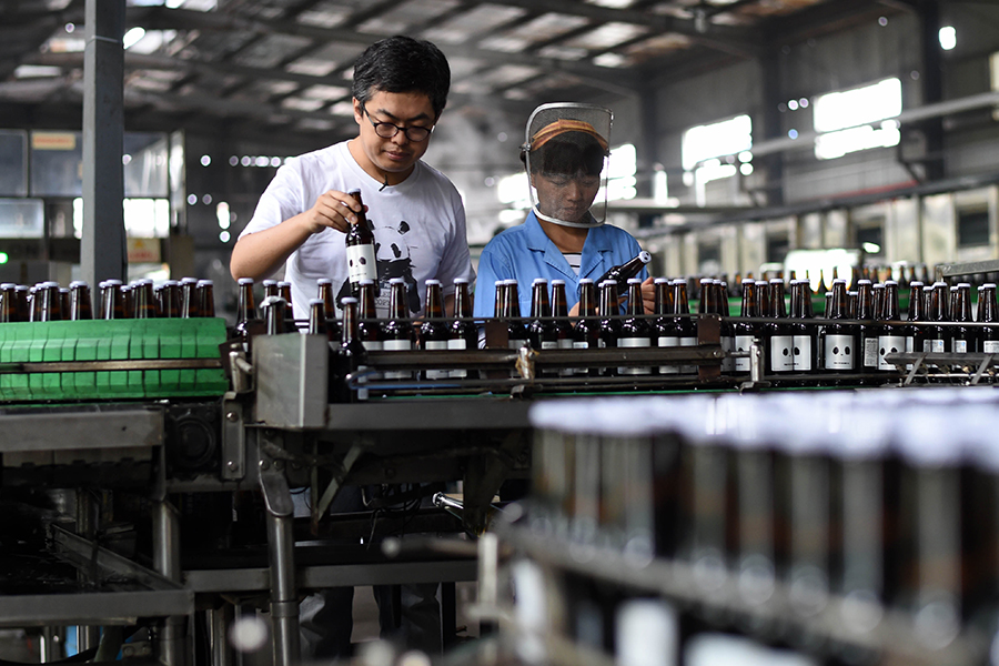 Two students return from abroad to open beer factory