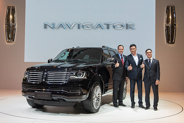 Mandarin becomes a new vehicle for automakers to woo customers