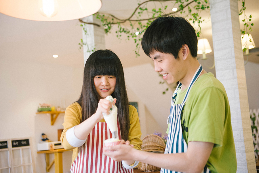 Making dessert and memories at a photo studio