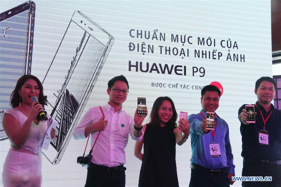 Huawei launches new smartphone P9 in Vietnam