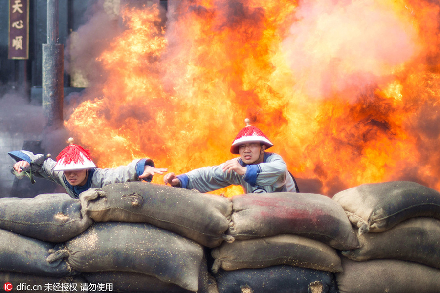 Young amateur actors' lives in 'Chinese Hollywood'