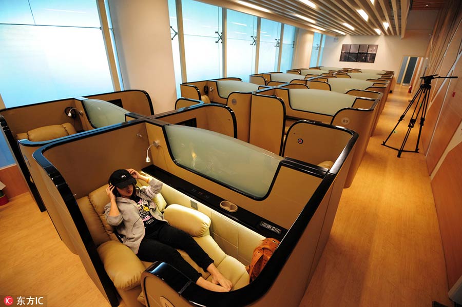 Hangzhou airport offers beds to tired travelers