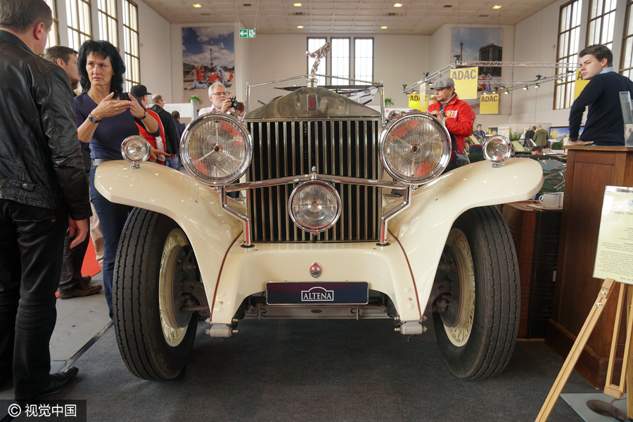 Classic cars glitter at Berlin motor show