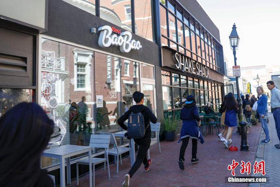 Chinese baozi shop gains popularity in Harvard Square