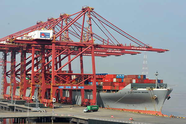 China sees foreign goods trade surplus shrink