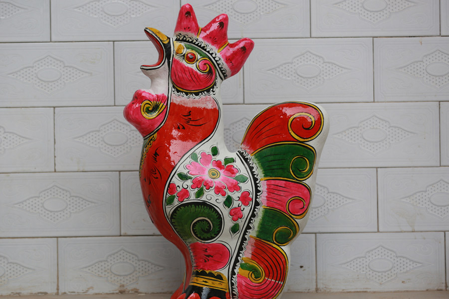 Creative 'rooster' products increasing Chinese New Year spirit