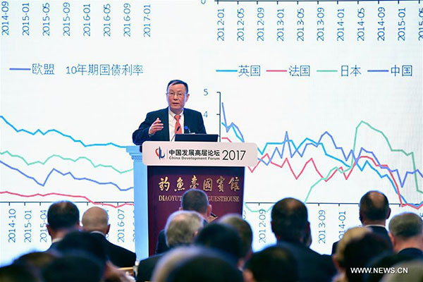 China economic restructuring world's growth momentum: economist
