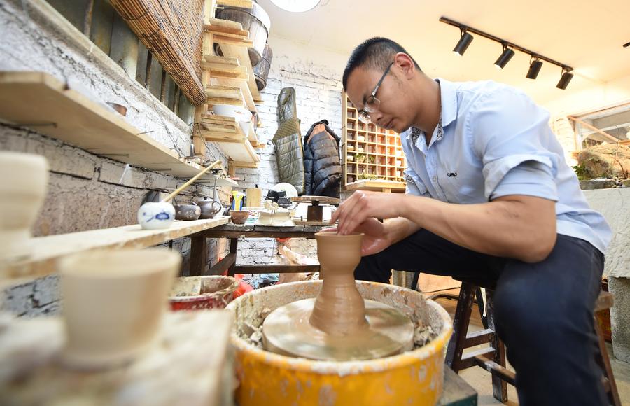 A ceramics kiln that keeps old tradition burning