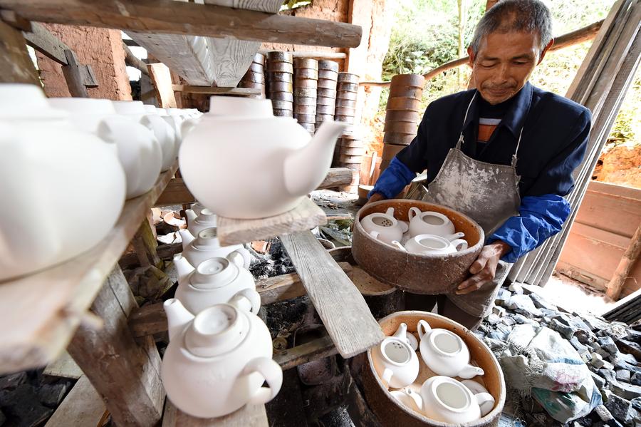 A ceramics kiln that keeps old tradition burning