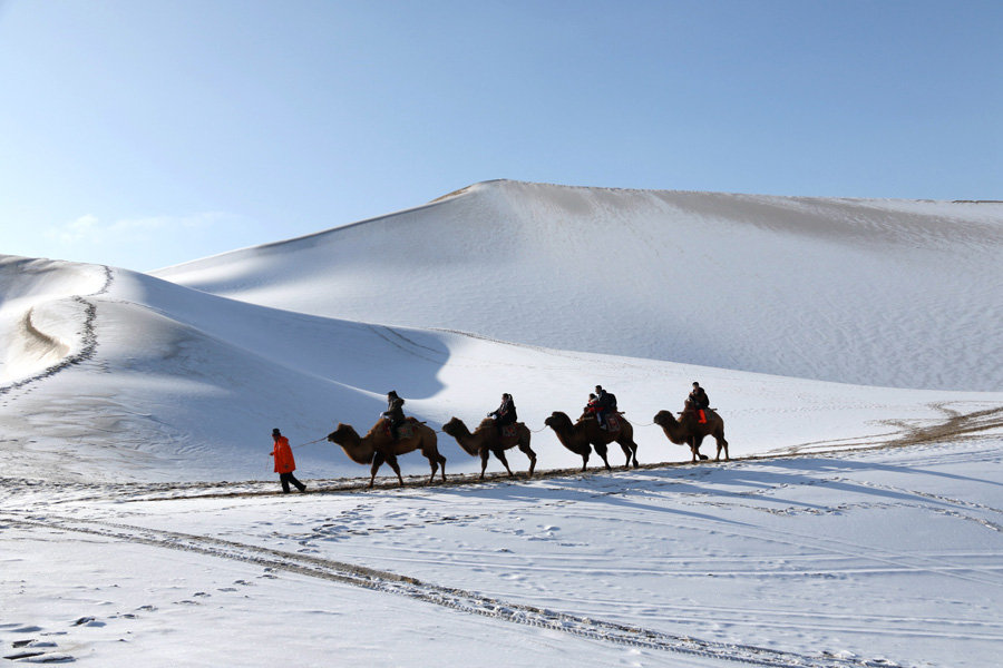 Gansu's Dunhuang sees surge in tourism thanks to Belt and Road Initiative