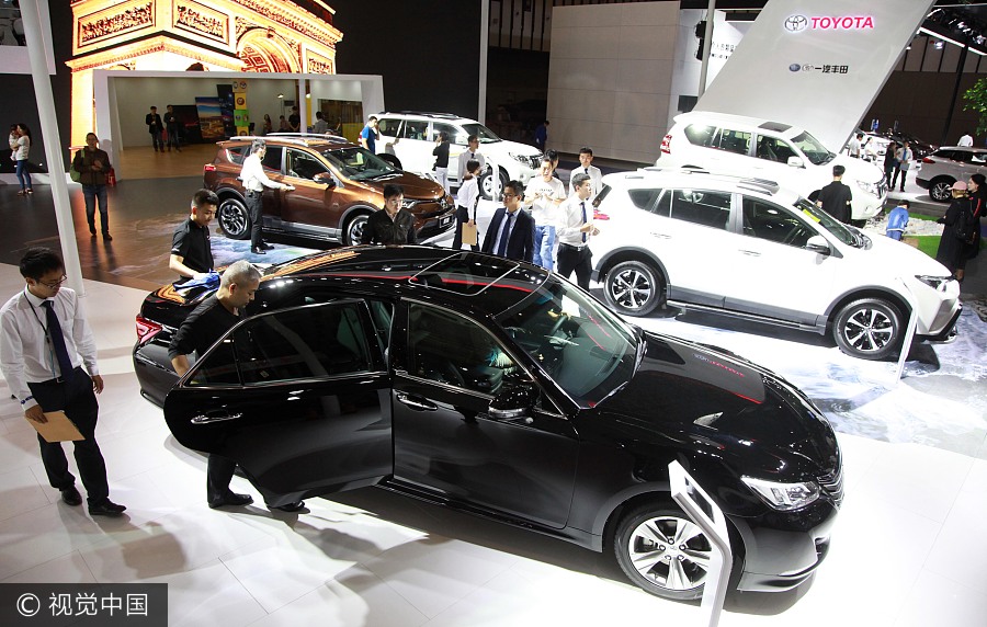 Auto show boosts holiday economy in Nanjing