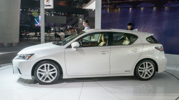 Lexus new hybrid hatch CT200h world premiere in Guangzhou