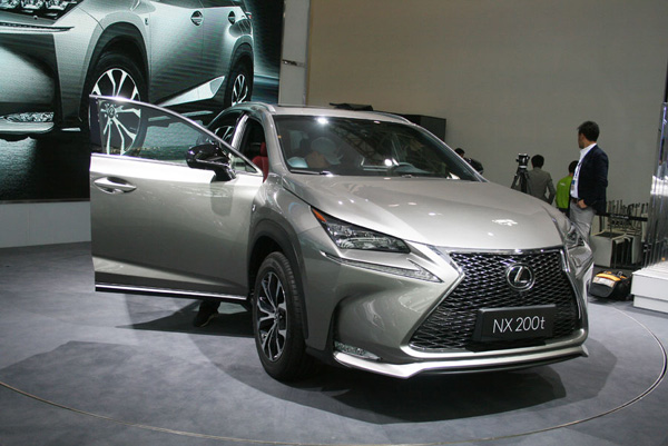 Toyota recalls 1,880 Lexus vehicles in China