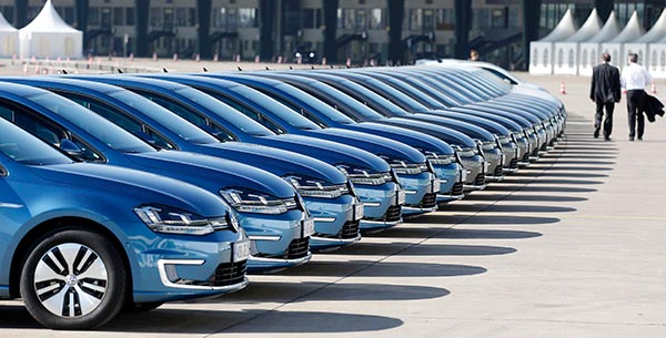 China November auto sales up 2.3%