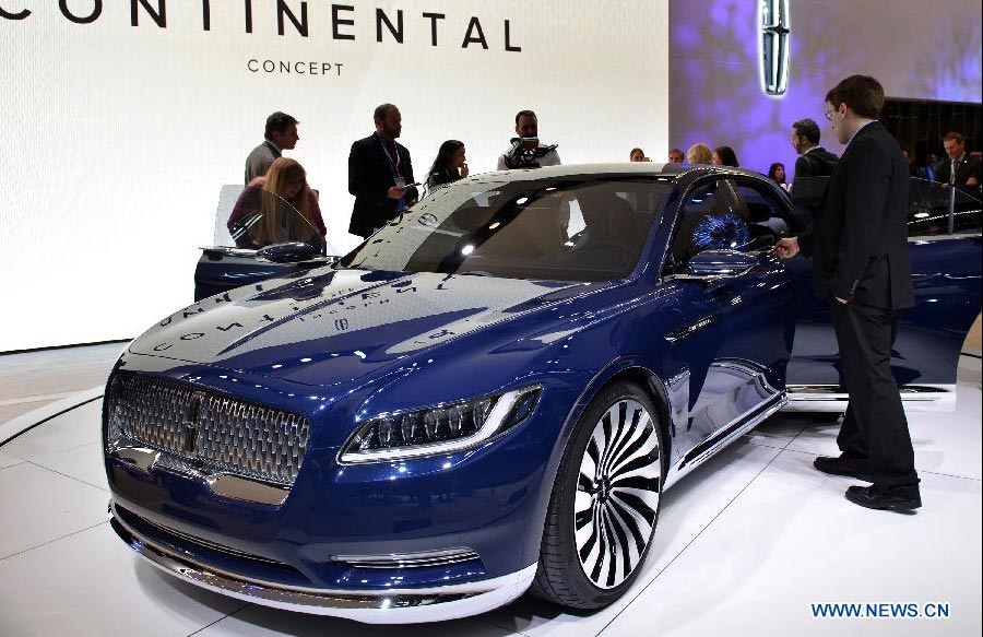 New cars dazzles 2015 New York auto show