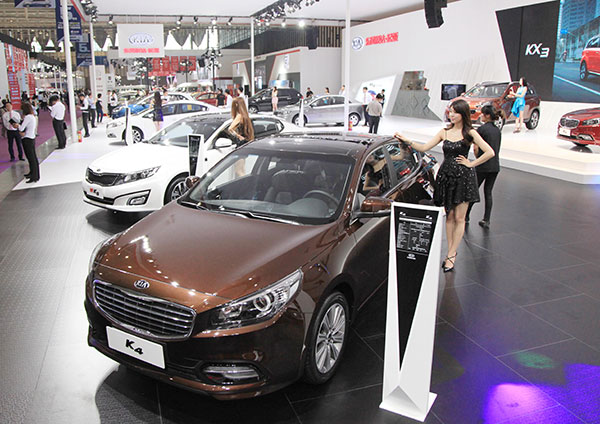 Hyundai reshuffles execs following sales slumps