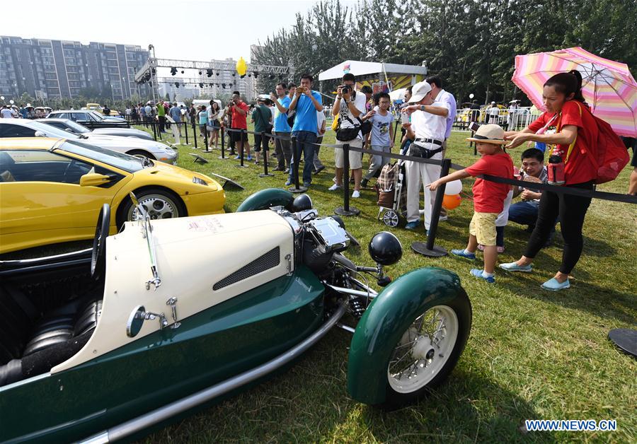 Vintage vehicle fair held in Beijing