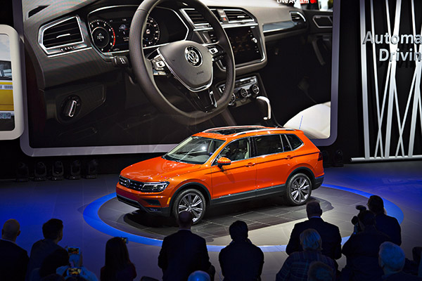 VW sleuths say Fiat Chrysler diesels spew excess pollution