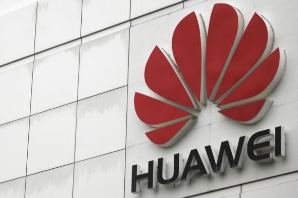 Huawei unveils phone, just days before iPhone 6 release