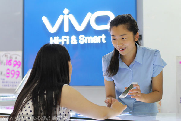 Russian dual-screen YotaPhone places big bet on China