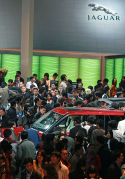 Auto expo witnesses peak weekend