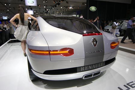 Renault's Fluence concept sedan at Shanghai Auto show