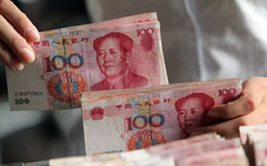 New yuan-denominated loans dip in April
