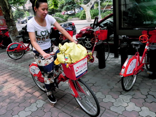 Hangzhou expands bike rental program
