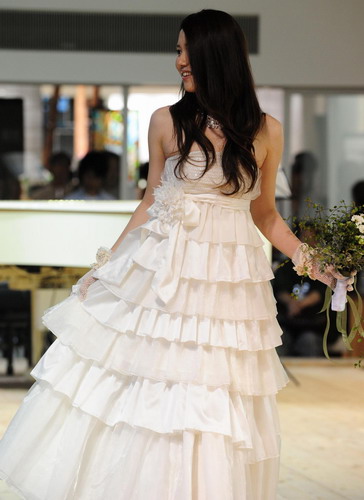 环保婚纱图片_婚纱图片唯美