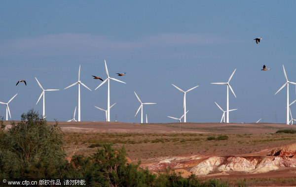 Clean energy helps to preserve natural beauty in Xinjiang