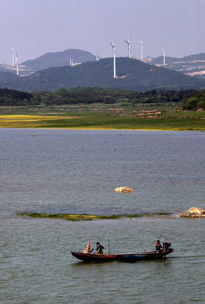 Wind Farm connects to grid