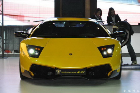 Lamborghini Murcielago LF670-4SV