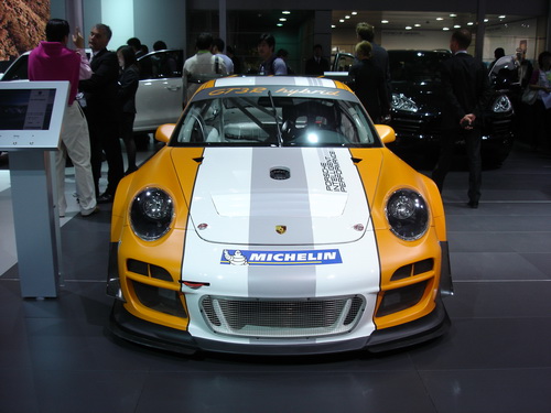 Porsche GT3R Hybrid