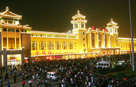 Crowded railway stations during National Day h