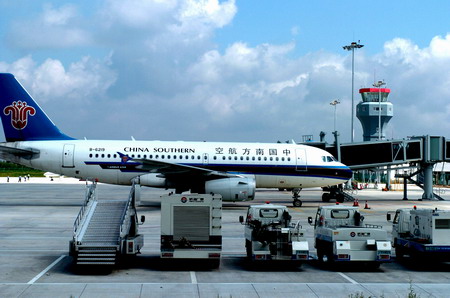Airport in NE China scenic mountain area opens