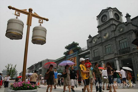 Qianmen opens the gate to foreigners