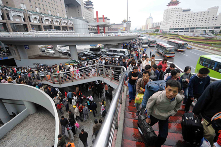 Return-trip rush comes