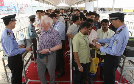 Canton Fair organizers ease application rules