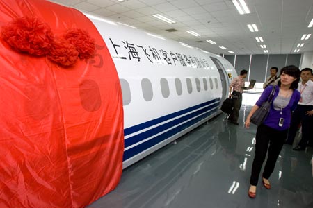Aircraft service center opens