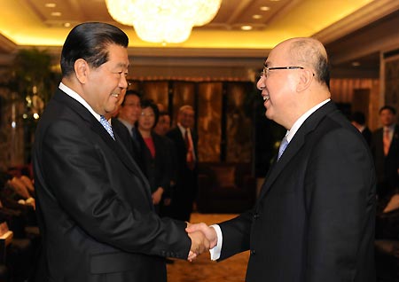 Mainland promises to help Taiwan through crisis