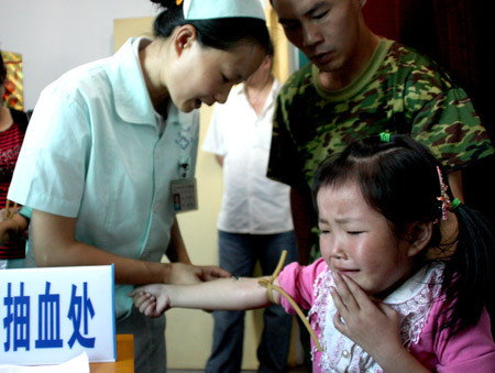 More than 1,300 people poisoned in Hunan