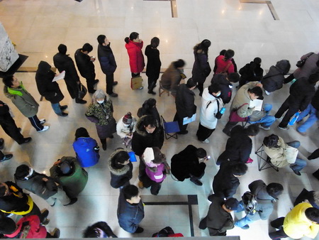 Scalpers sell appointments for 3,000 yuan