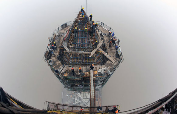 Main tower of Jiaxing - Shaoxing River-Crossing Bridge completed