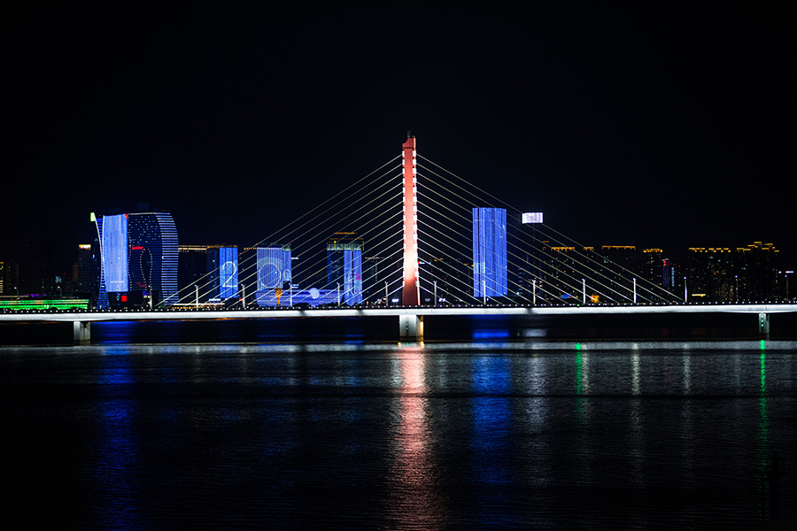 Light show seen by Qiantang River in Hangzhou