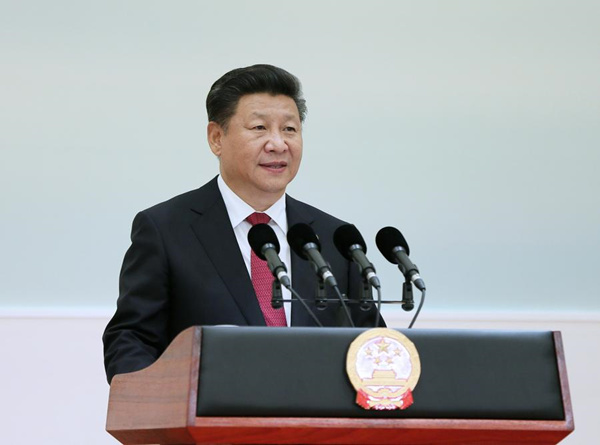 Xi takes world's center stage at G20 summit