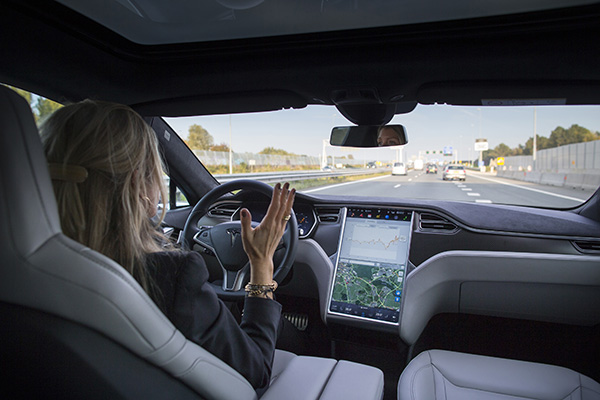 Top 8 pioneering companies bringing us a driverless future