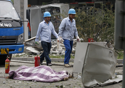 Blast at power plant kills two cleaners in Beijing