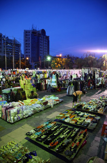 Market lights up city's night sky