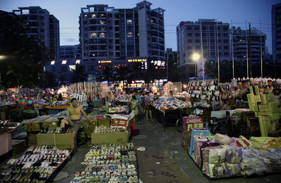 Market lights up city's night sky